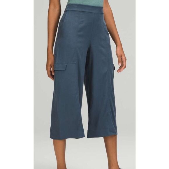 Lululemon Metropolis Maven Iron Blue wide leg CROP CAPRI PANTS sz 2 - Picture 1 of 9